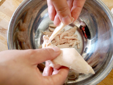 web蒸し鶏の胡麻豆乳麺03